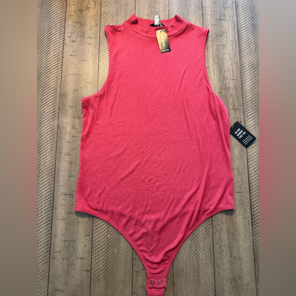 Bundle of 3 Sleeveless bodysuits size Large